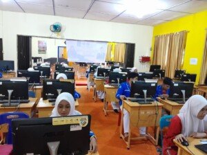 Peresmian Laboratorium Komputer Baru