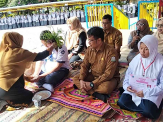 MPLS SMA Negeri 1 Bukit Dipadukan Tradisi Munyerahni Murid ku Tengku Guru